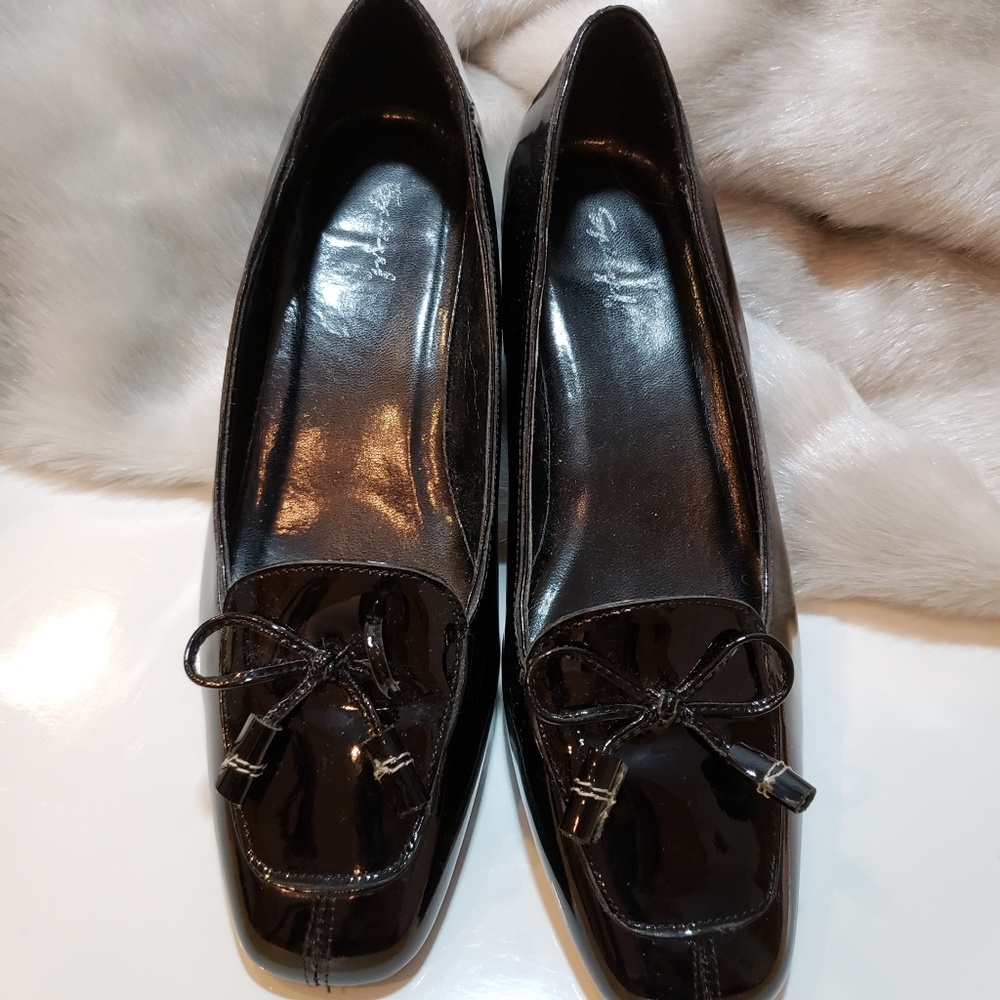 Spiegal black patent leather heels 8M